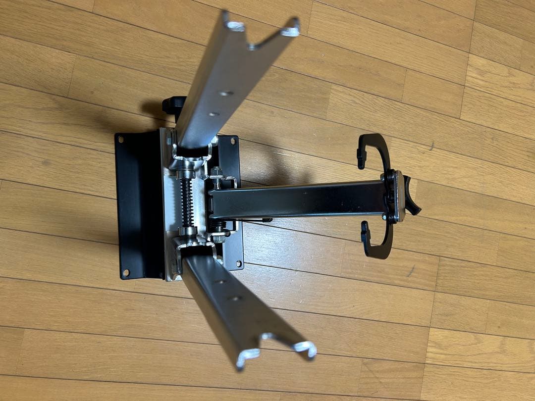 自転車　ホイール　振れ取り台