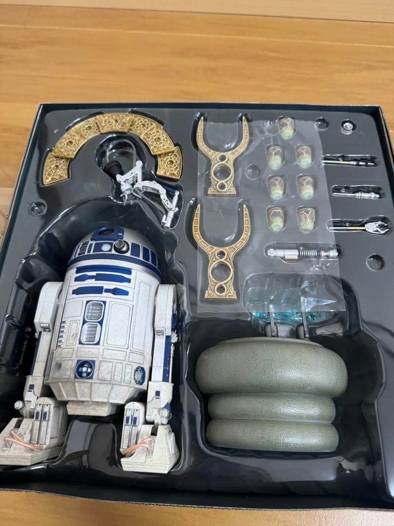 R2-D2『スター・ウォーズ』 1/6 ヒーロー・オブ・レベリオン