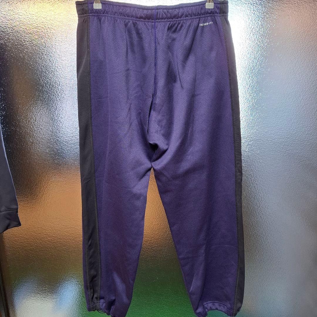 3/2まで限定価格！NIKE THERMA-FIT上下セットパープルセットアップ