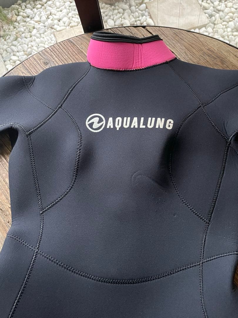 Aqualung フルスーツ 5mm Sサイズ ブラック/ピンク