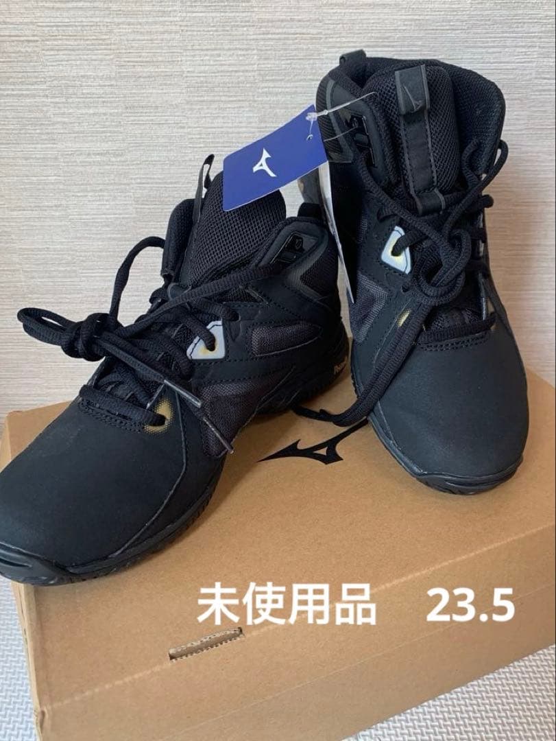 ミズノ　ウェーブダイバーズLG4 23.5 ⭐︎未使用品⭐︎