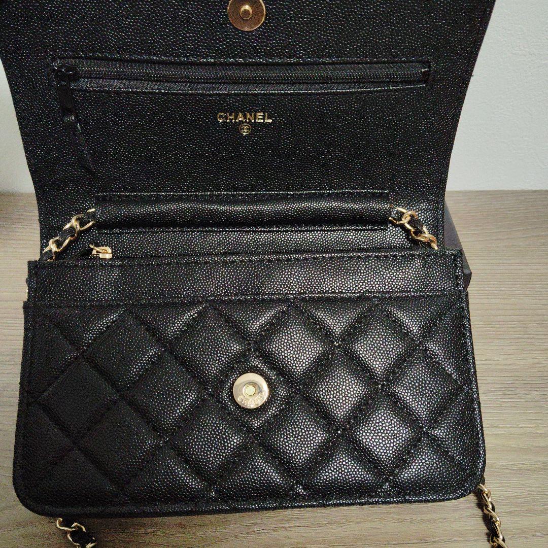 CHANEL　キルティングチェーンショルダーバッグ　ノベルティー