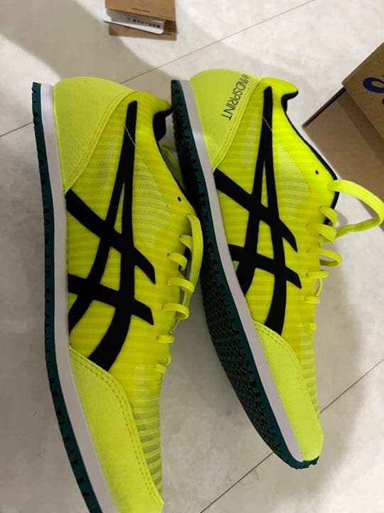 ほぼ新品！！asicsウィンドスプリント2