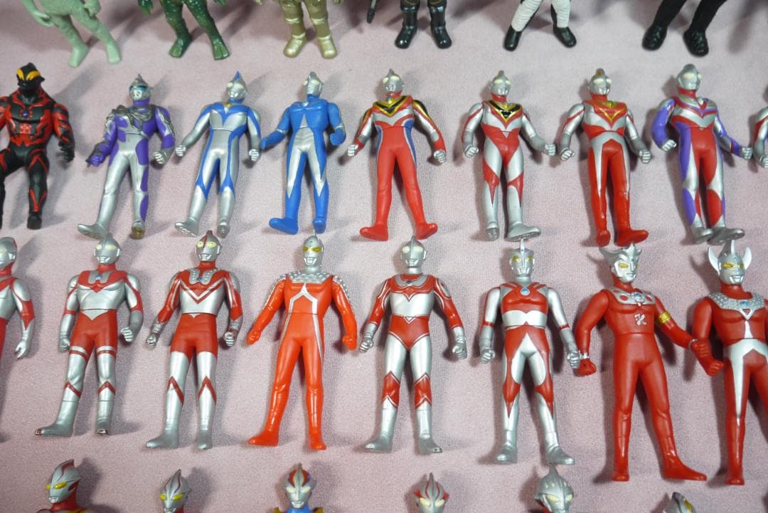 ウルトラマン　ウルトラ怪獣　ミニソフビ　60体