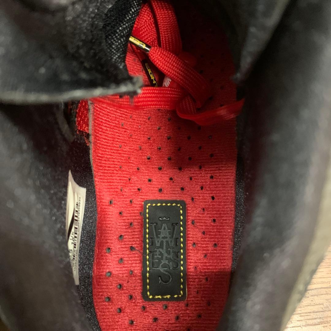 中古 Nike LeBron 8 \"White/Black/Red\"