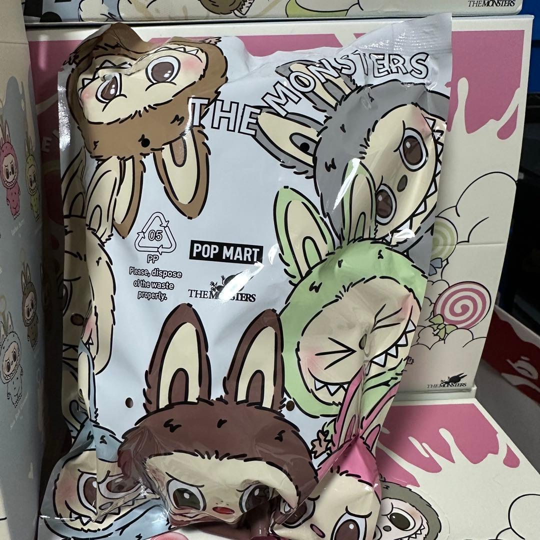 POPMART THE MONSTERS Macaron ラブブ　シークレット
