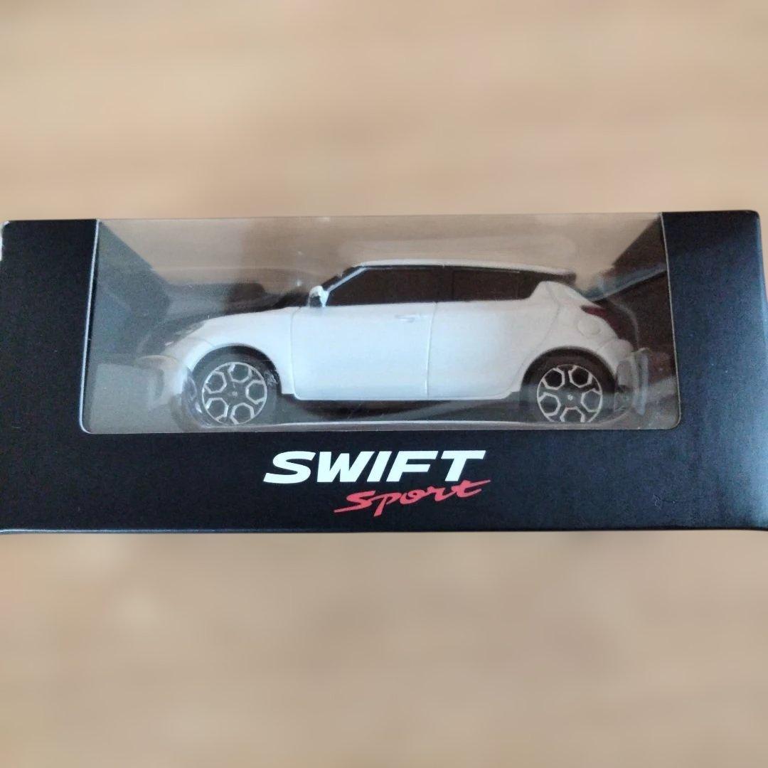 激レア! スズキ スイフトスポーツ 1/43 ミニカー ホワイト