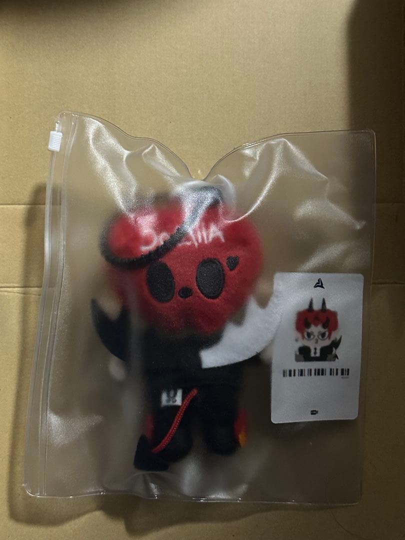 DOMIIA DOLL KEYCHAIN ドールキーチェーン