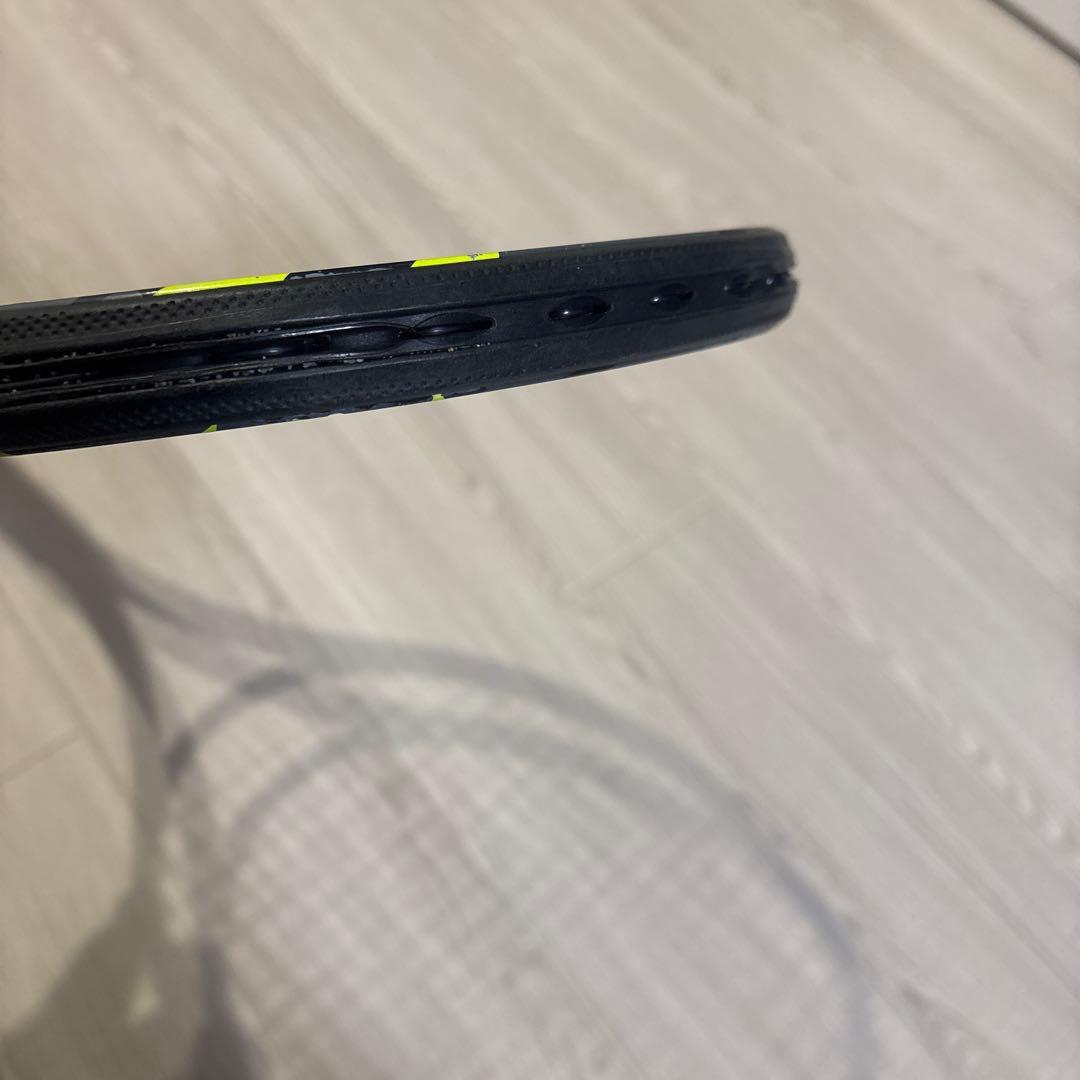 Babolat ピュアアエロ98 グリップ2