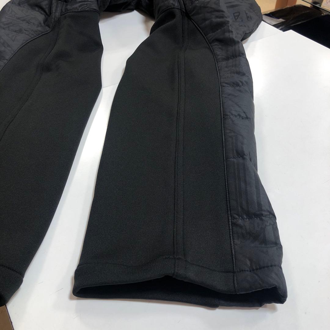 未使用ガチャ　ゴルフ　ダウン　パンツ　gotcha GOLF 黒