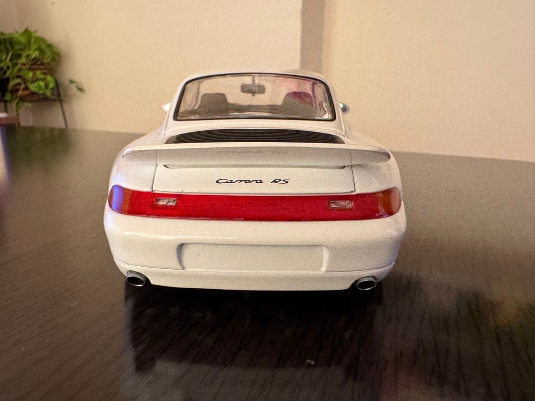 ポルシェ911 カレラRS 1/18サイズ