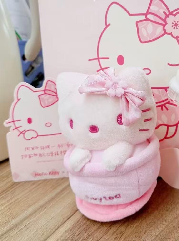 新品未開封 HEYTEA喜茶 ハローキティ ぬいぐるみ 桜バライメージ限定