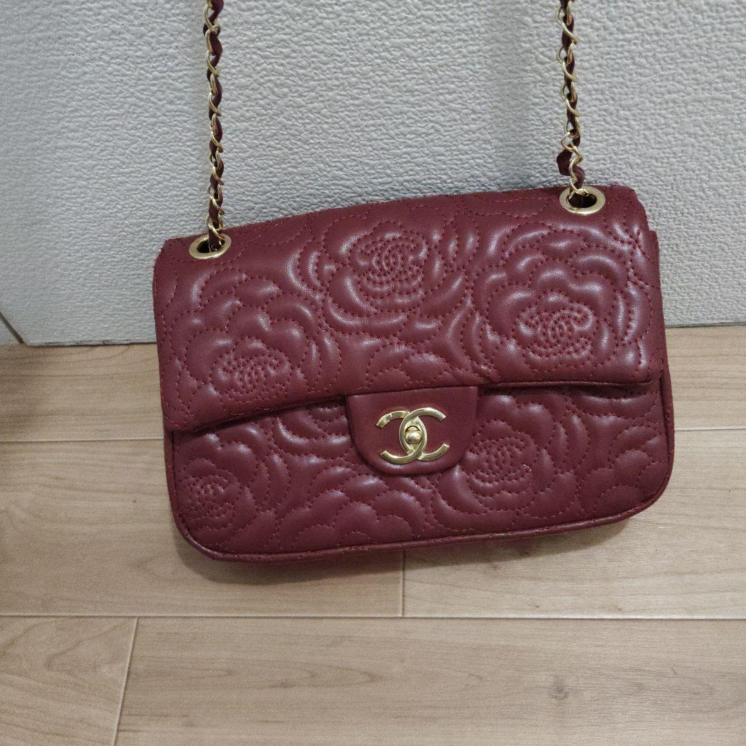大人気CHANEL ノベルティーショルダーバッグ