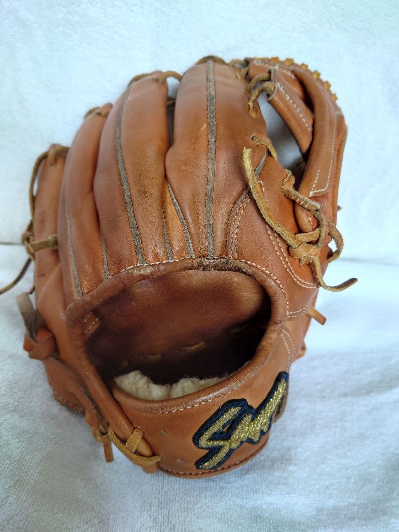 スラッガー　硬式内野手　グローブ