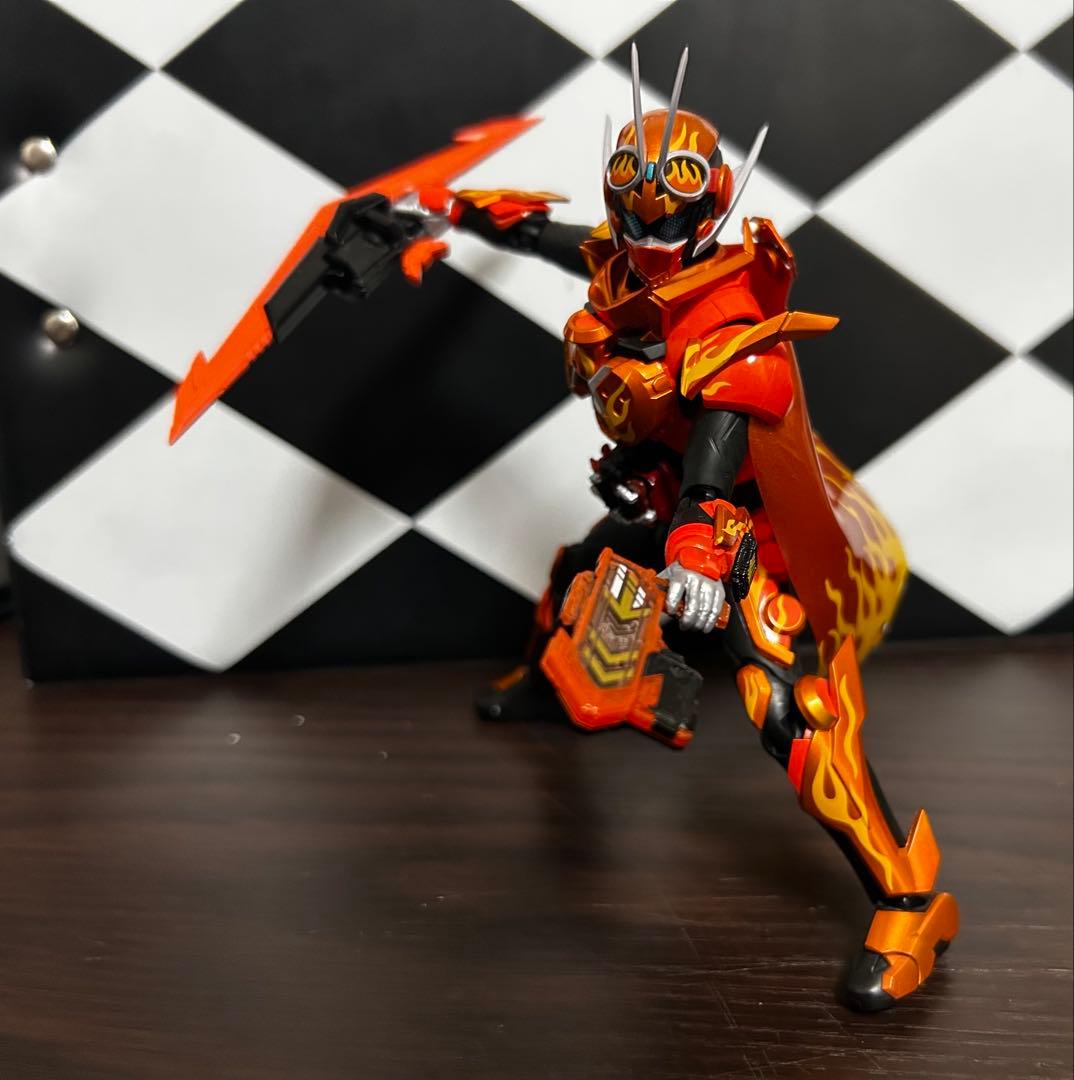 フィギュアーツ　仮面ライダーガッチャード　デイブレイク　ガッチャージガン