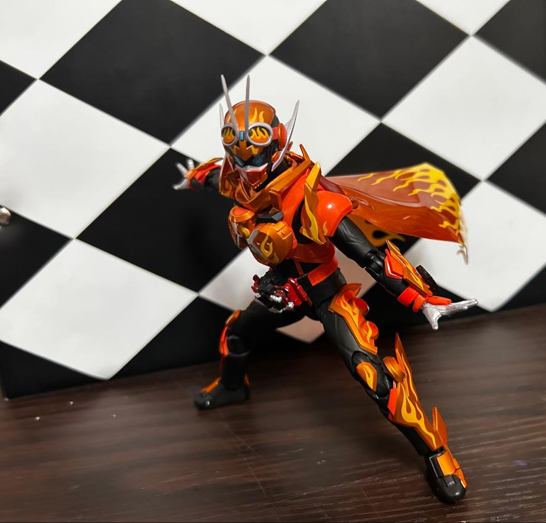 フィギュアーツ　仮面ライダーガッチャード　デイブレイク　ガッチャージガン