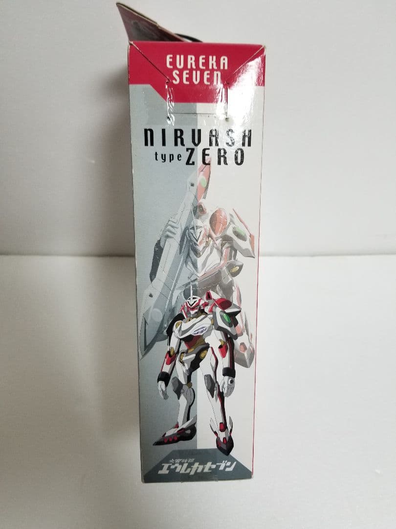ニルヴァーシュ　組立式リアルソフビフィギュアA　未開封