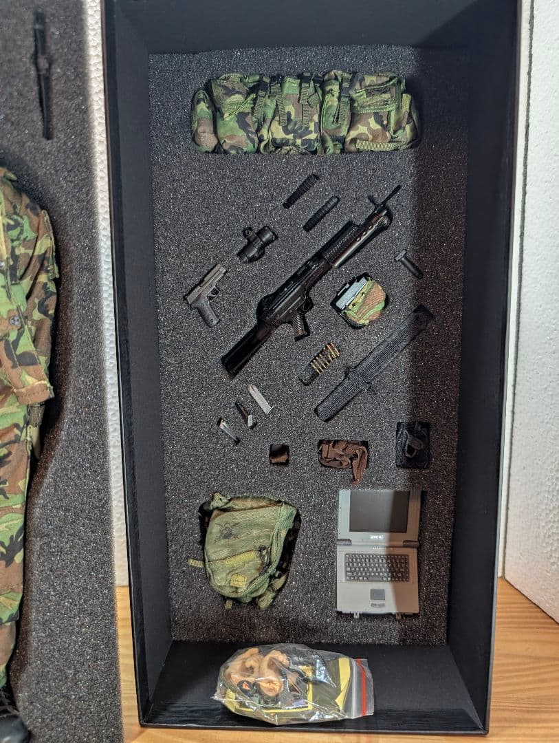 ミリタリー Navy Seal Recon Team Saw Gunner 1/6