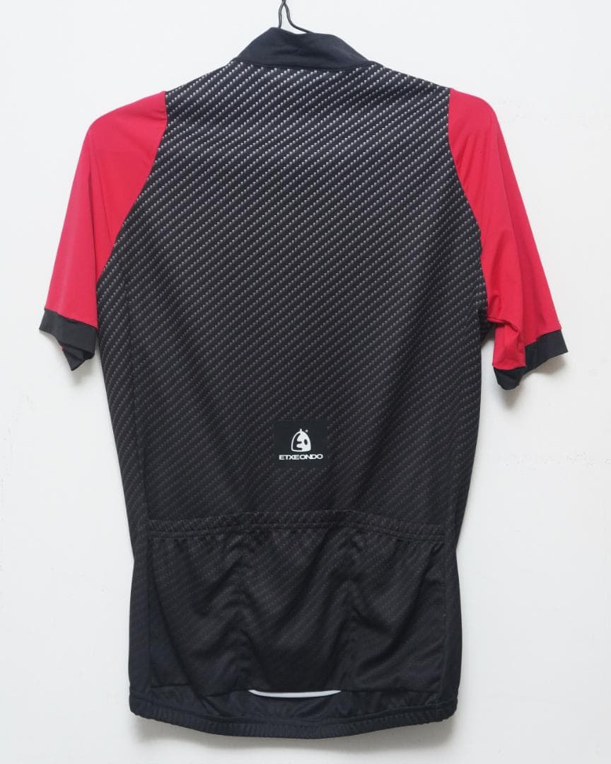ETXEONDO サイクルジャージ 赤/黒 半袖