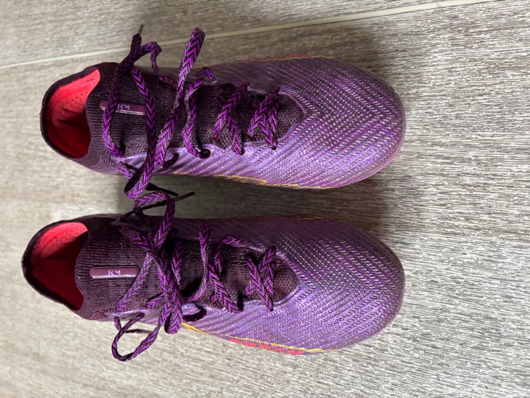 NIKEマーキュリアル　エンバペモデル