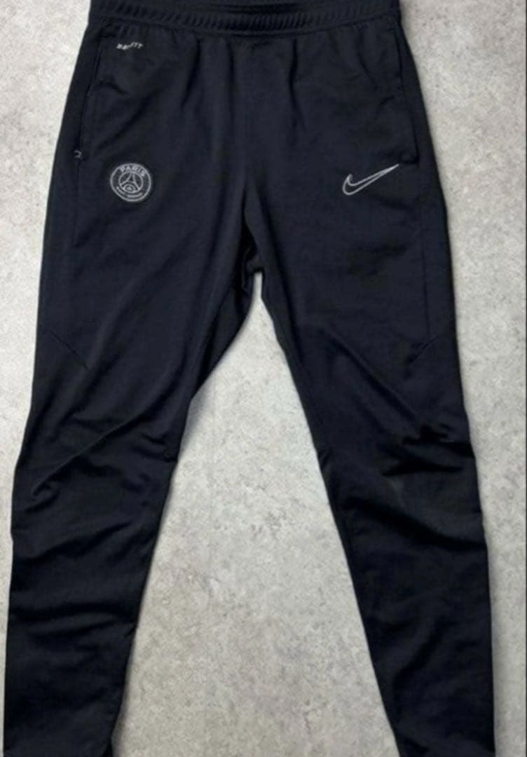 希少　PSG パリサンジェルマン NIKE ナイキ 上下　完売品