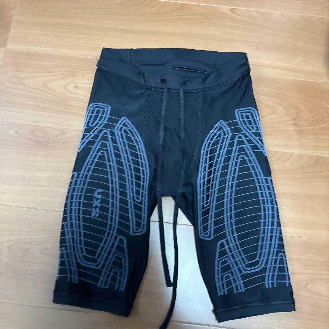 2XU タイツ XSサイズ ブラック ゴールド