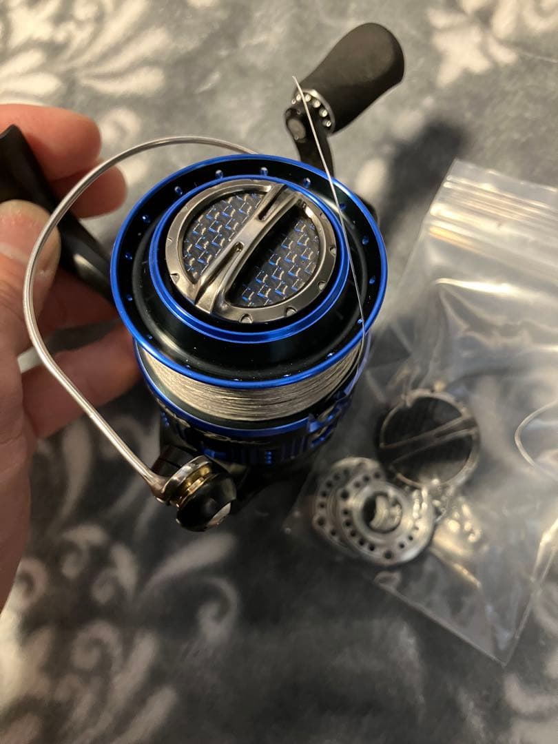 レボMGX 2500SH DEEZキット　純正スプール付　アブガルシア　青木大介