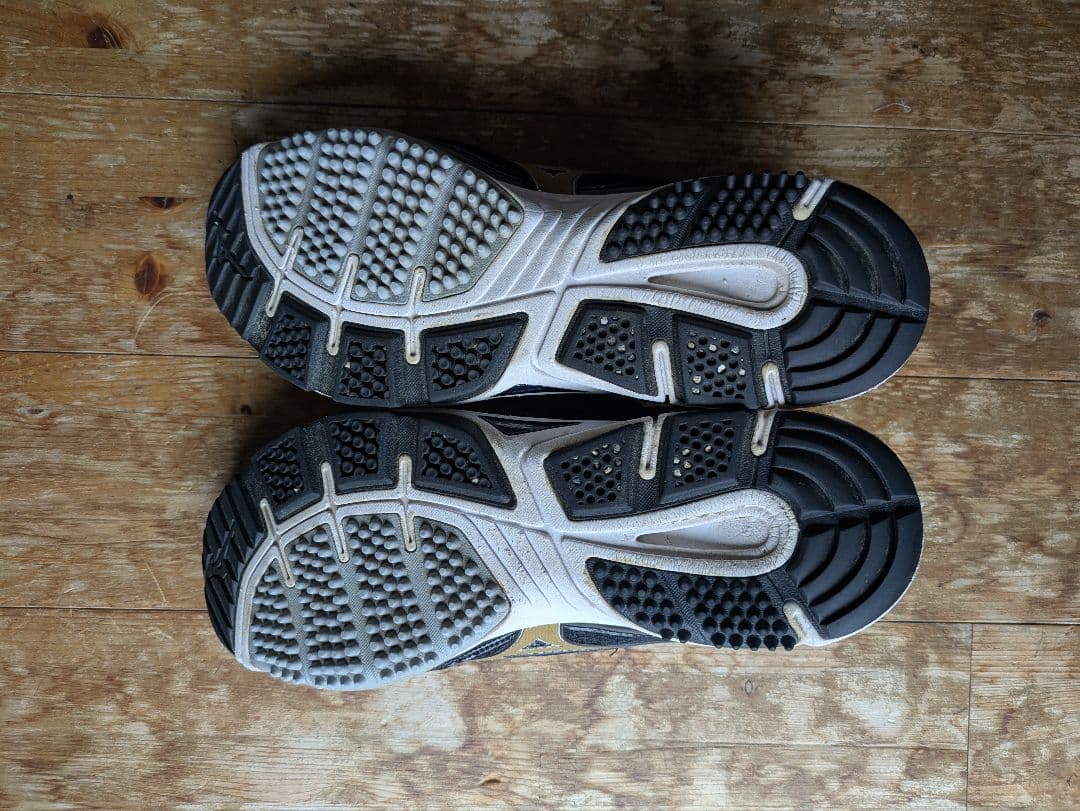 Mizuno トレーニングシューズ ブラック　27.5cm