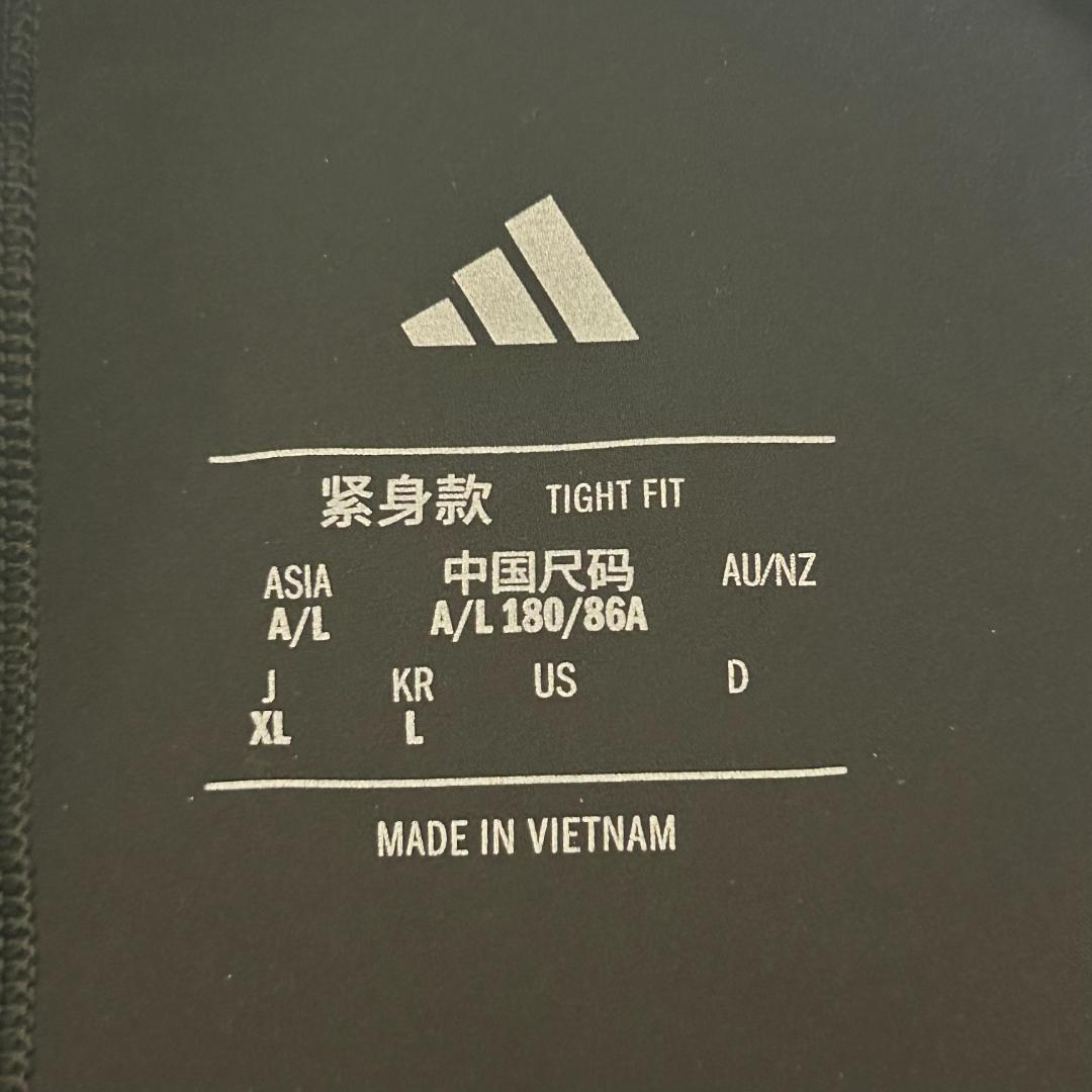 新品タグ付　adidas　アディダス　ランニングタイツ　ADIZERO　XL