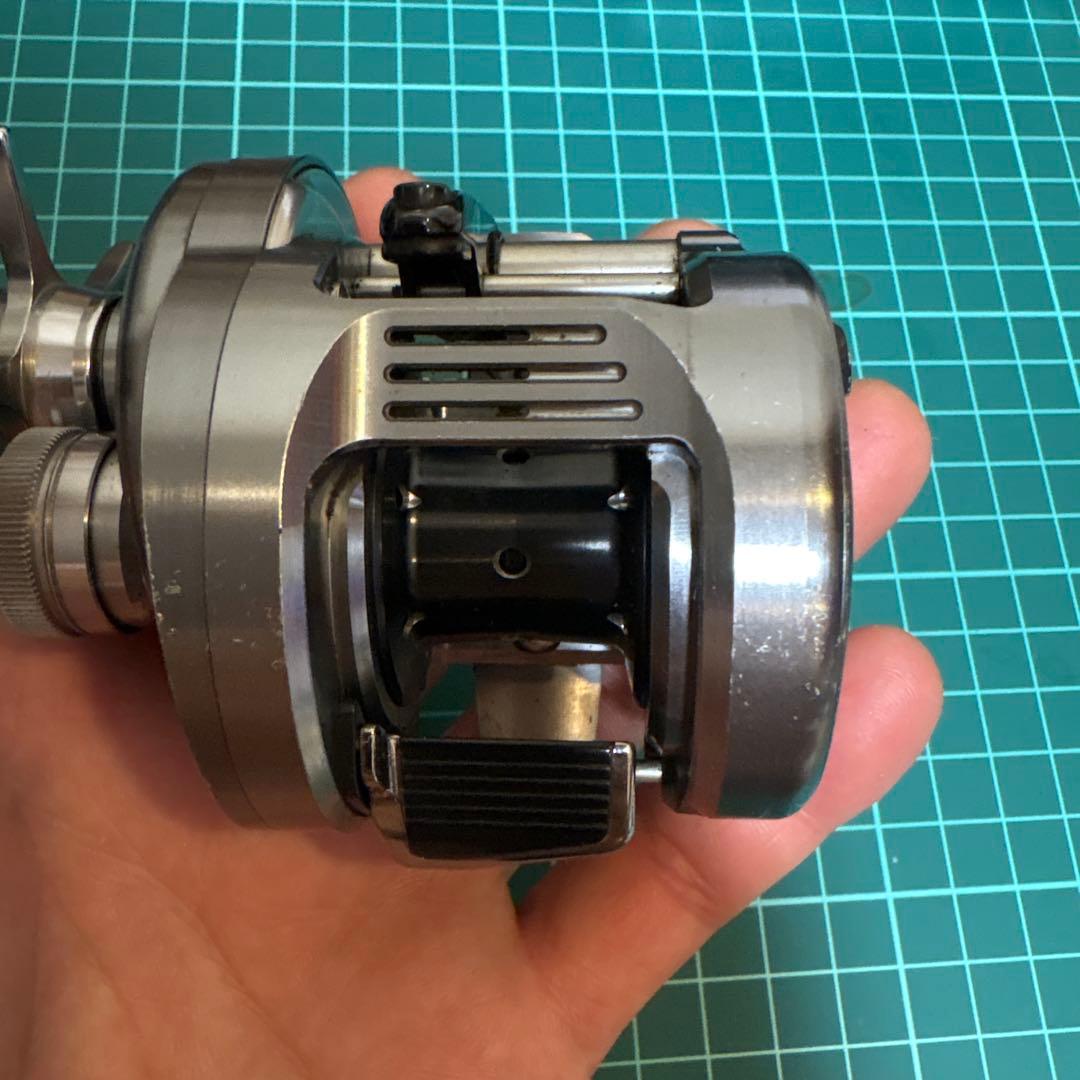 リール SHIMANO CALCUTTA CONQUEST DC 101