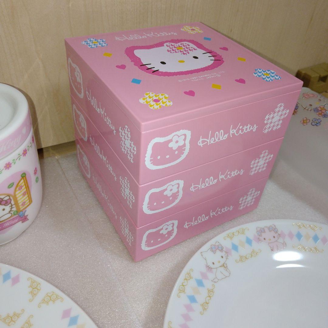 ハローキティ平成レトログラス　チャーミーキティプレート　苺グラス　新品