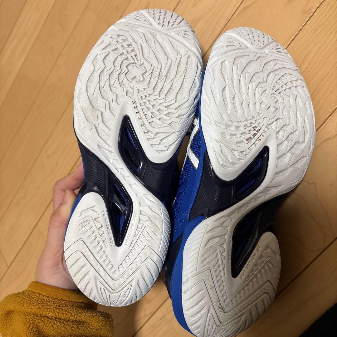 ASICS バスケットボールシューズ ゲルバースト