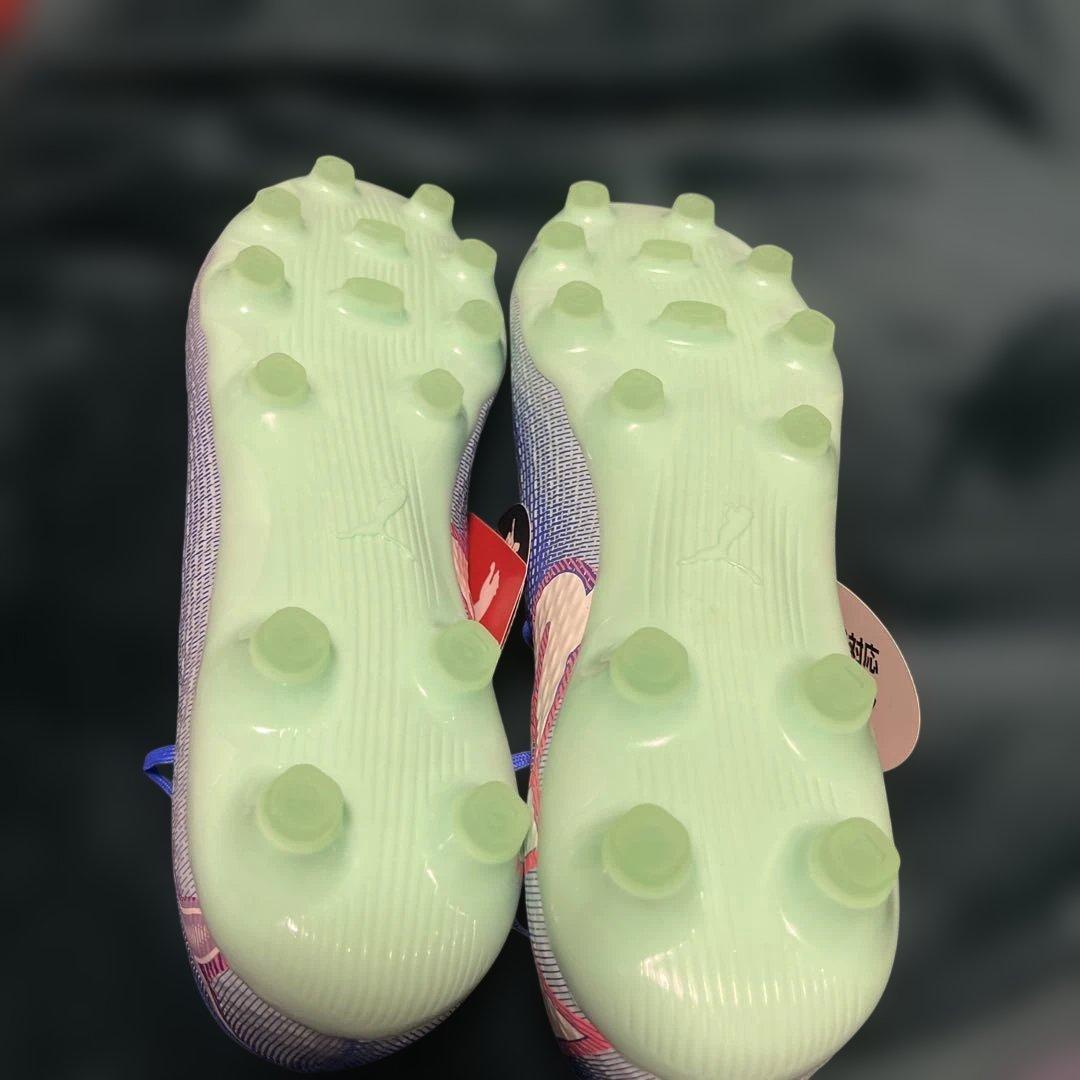 新品　Puma Future 7プロHGAG ￼サッカースパイク27㎝