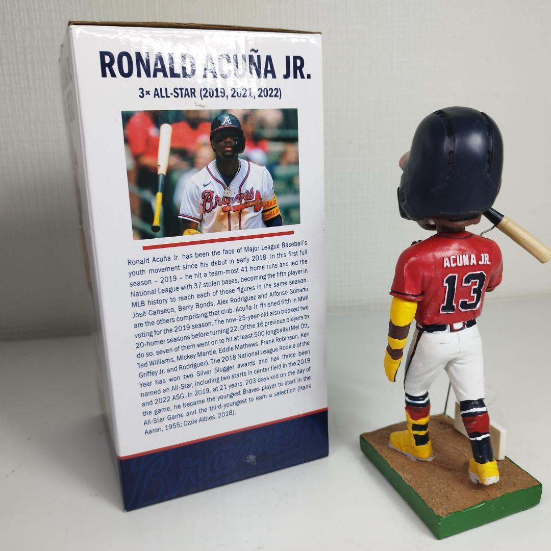 ロナルド アクーニャ ジュニア Jr ボブルヘッド Bat Flip I717
