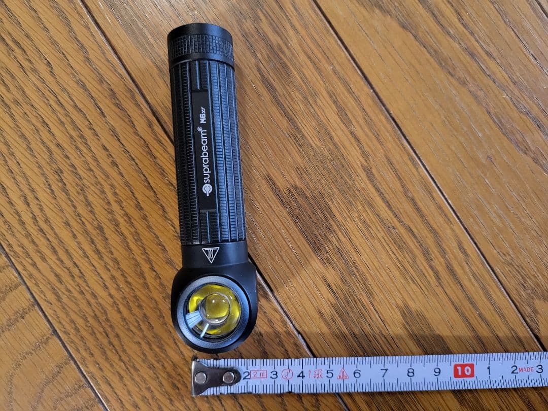 ーーーM6xr 2,000ルーメン　明るさ調整、押し加減で可変