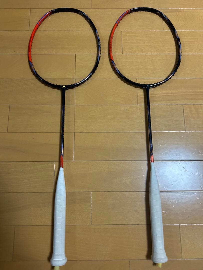 ヨネックスバドミントンラケット ASTROX77 TOUR 2本セット