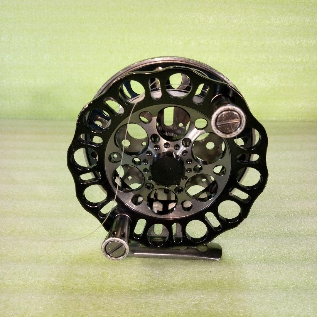 NISSIN Invicta KURODAL RND-BG 85？　リール