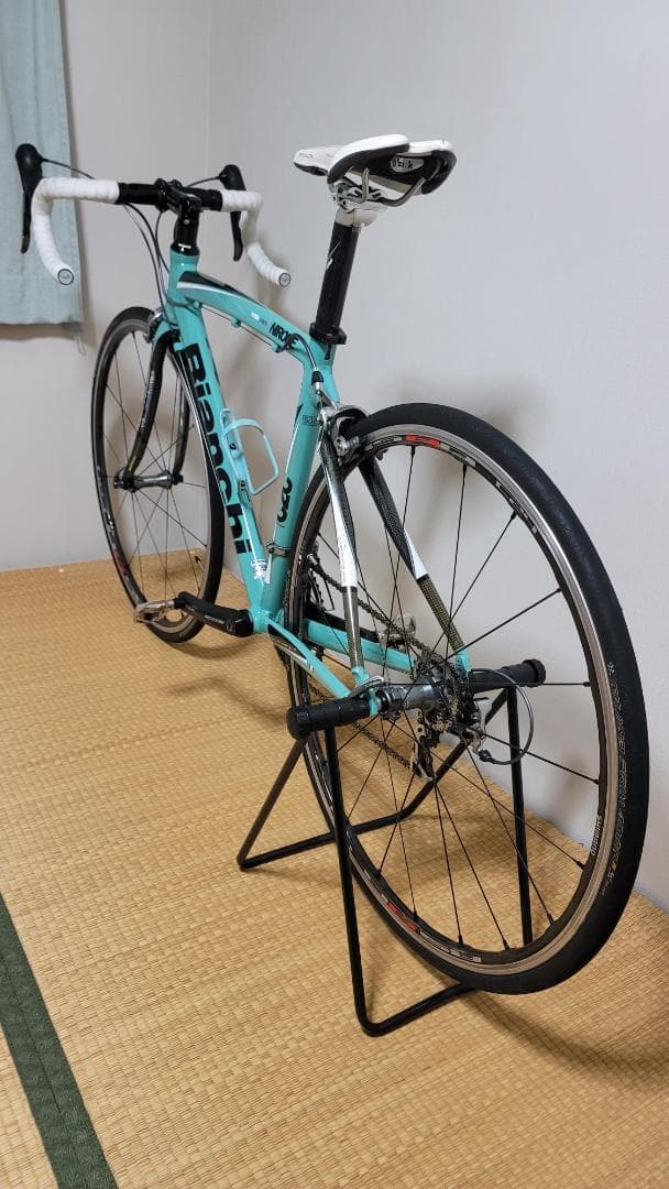 ビアンキVIA NIRONE7 Alu hydro105改 ホイールカーボン