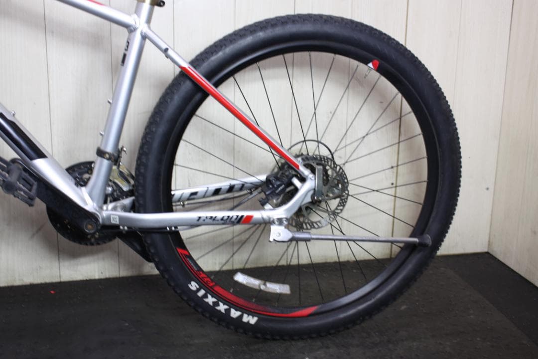 GIANT TALON 27.5インチ 24速 400mm 油圧式MTB