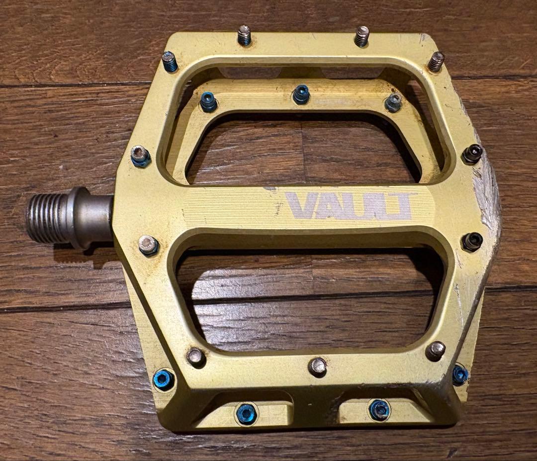 DMRBIKES VAULTペダル