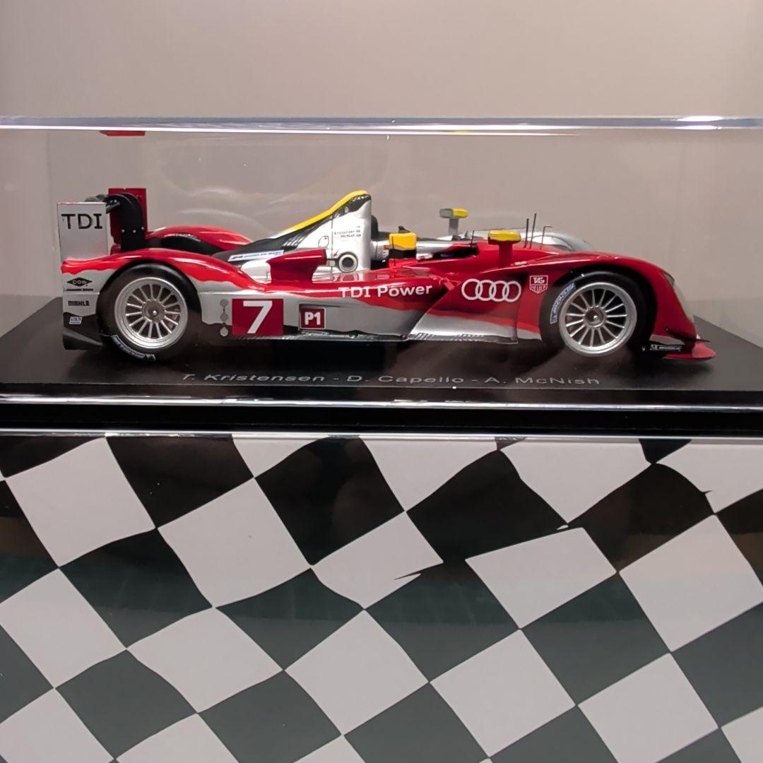 1/43スパーク Audi R15 Plus Joest 3th LM 2010