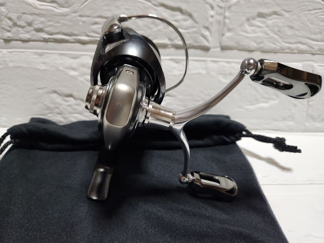 CERTATE FC LT2500S-DH スピニングリール　24セルテート