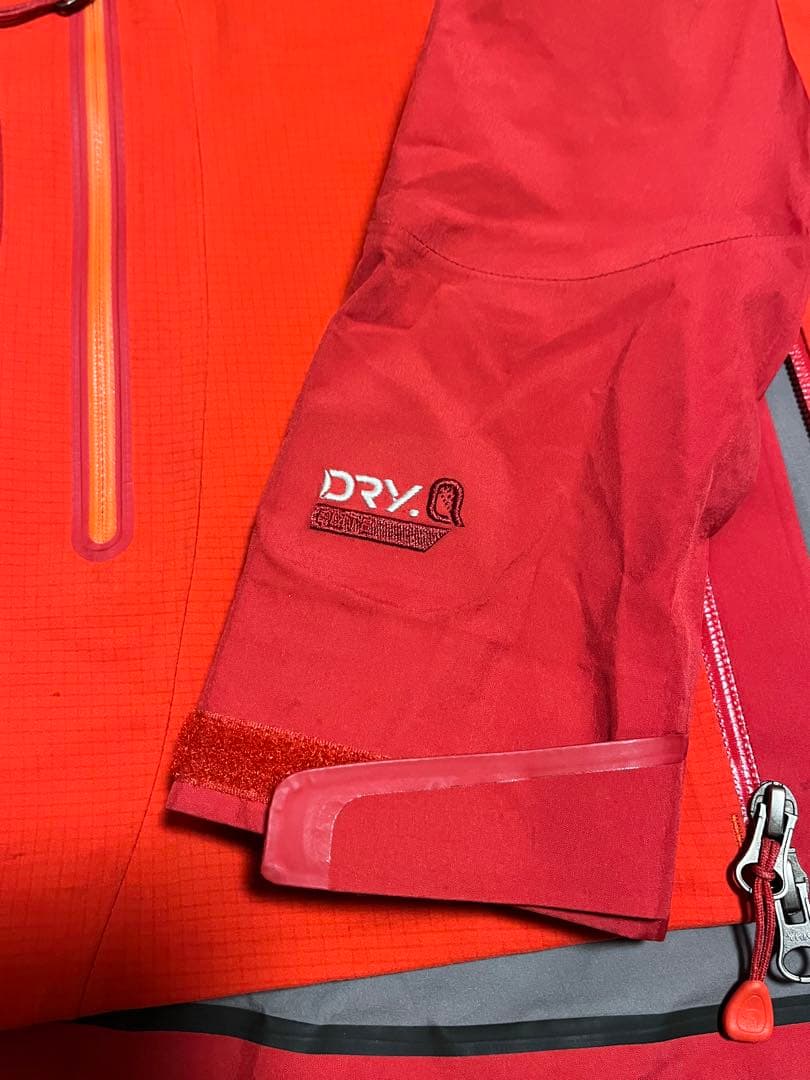 マウンテンハードウエア　ハードシェル　登山　スキー