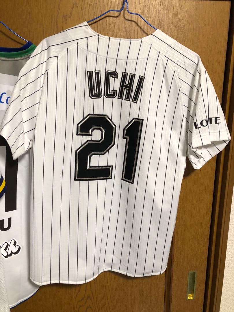 千葉ロッテマリーンズ　内達也投手　ホームユニフォーム　タグ付き未使用　Mサイズ