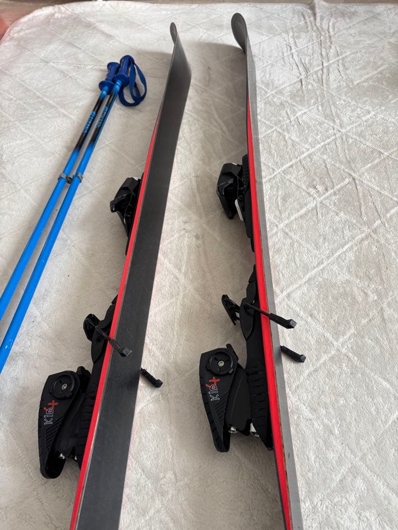 スキー板140cmとストック