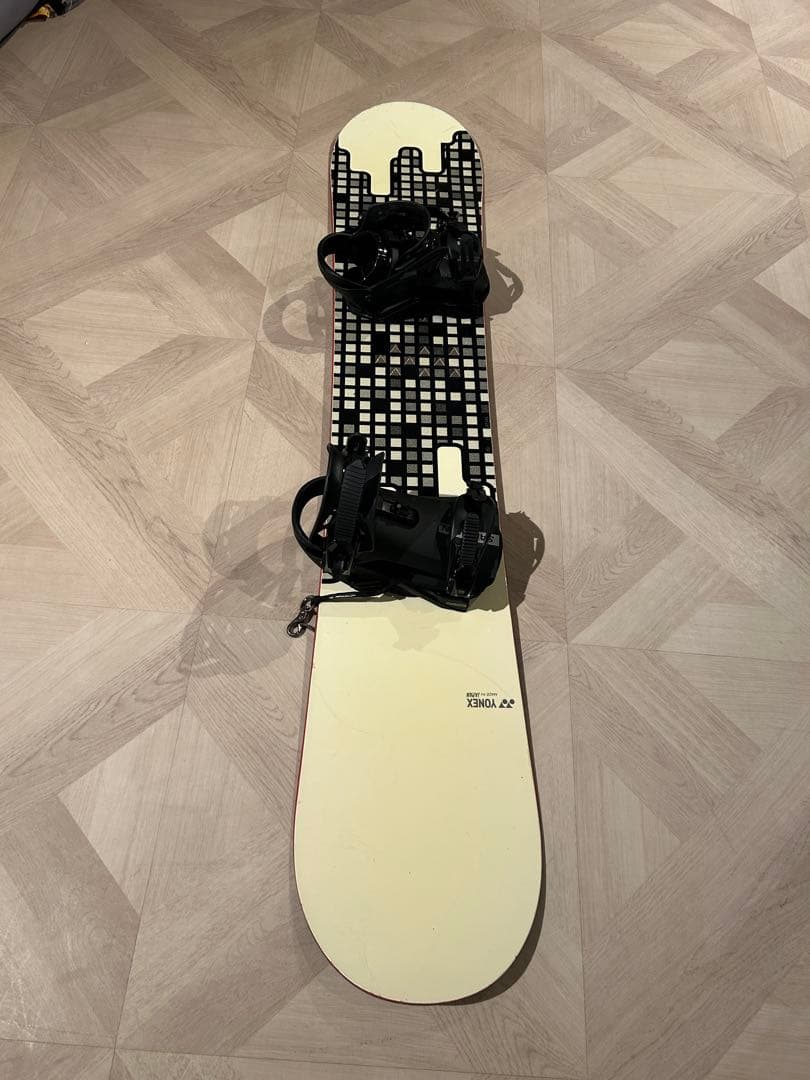 147cm バートンx YONEXスノーボード