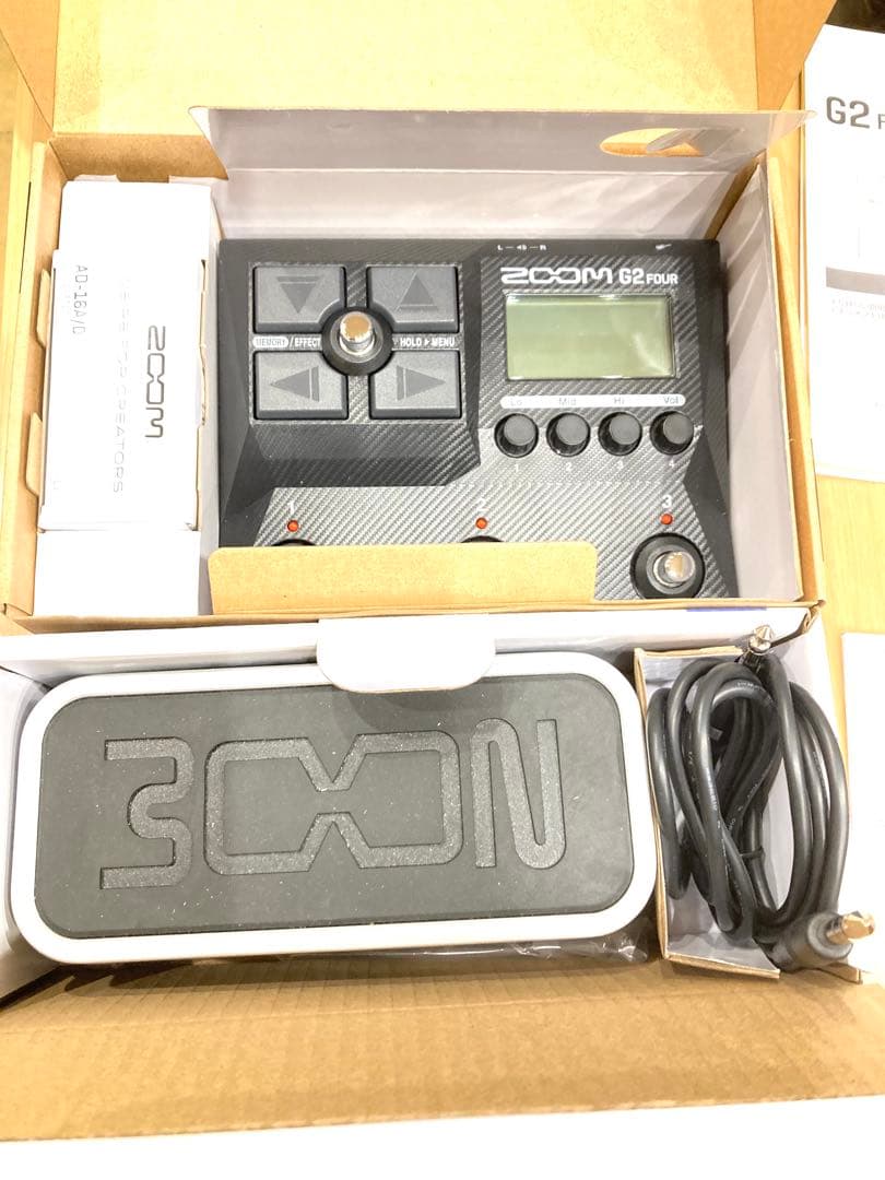 ZOOM マルチギターエフェクター＆ペダルセット