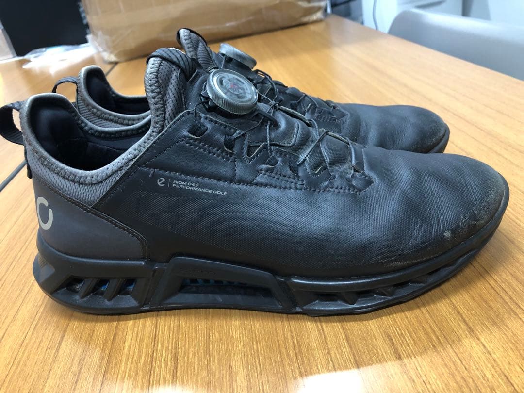 ECCOエコーバイオムC4ボア防水 スパイクレス ゴルフシューズ 2024モデル