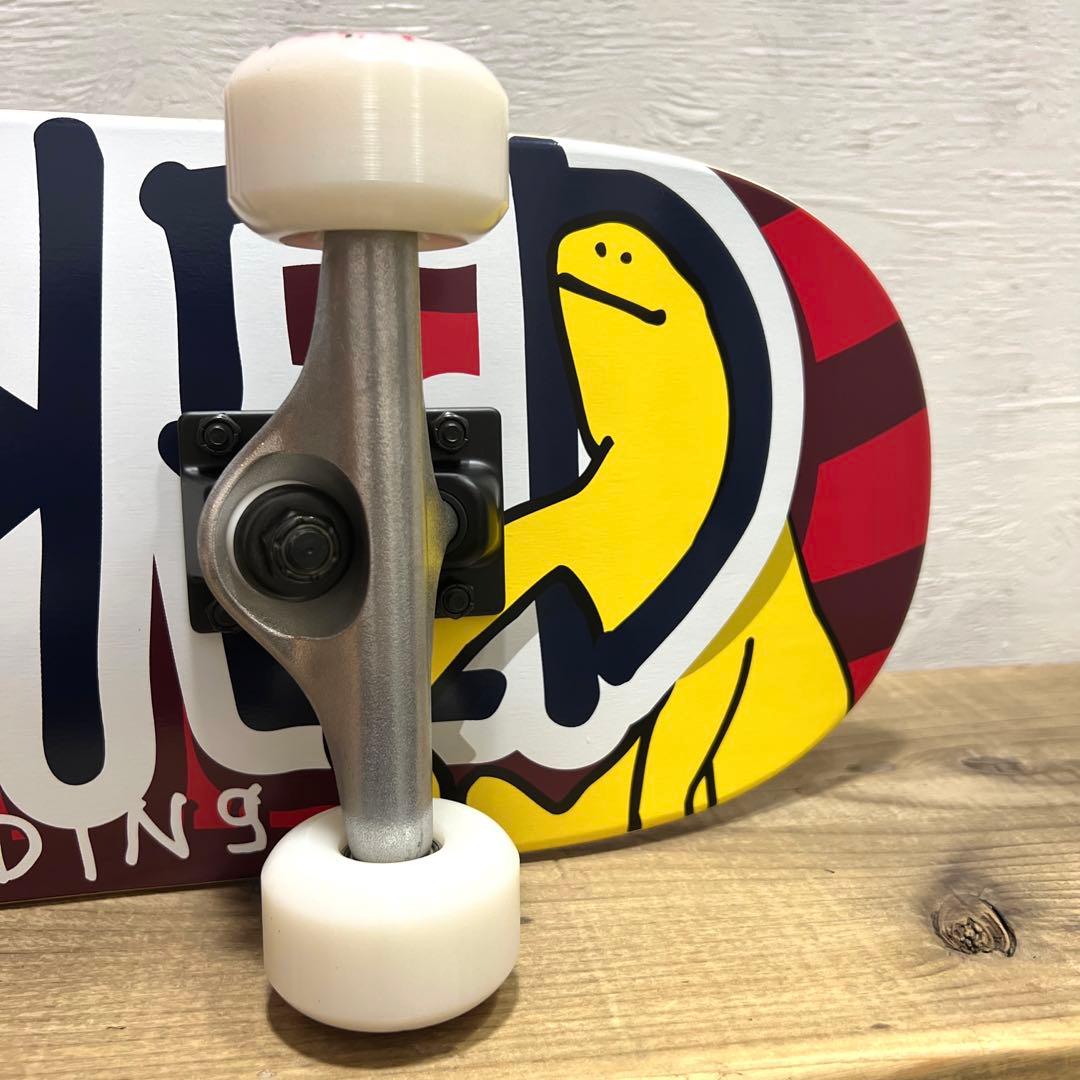 新品 海外正規品 KROOKED スケートボード 7.5インチ