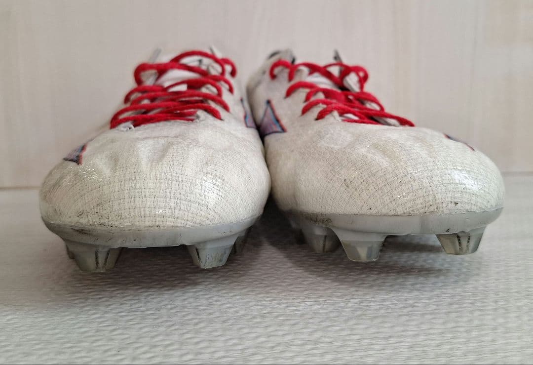 美品☆ミズノアルファ Pro ホワイト サッカーシューズ 25㎝